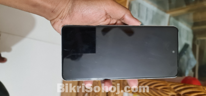 Tecno spark 10 pro 4+4/128GB